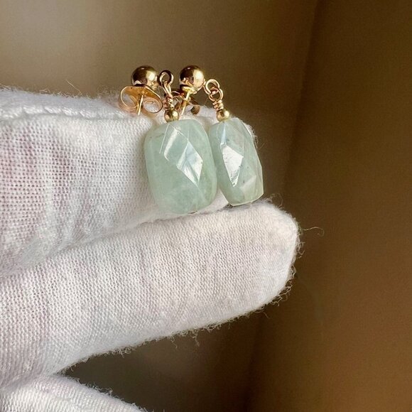 Vintage Green Stone 14KTGP Earrings - Picture 11 of 11